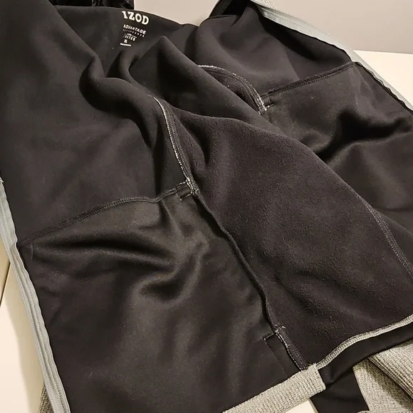 IZOD Fleece Zip-Up XL - Picture 5 of 6
